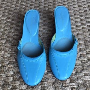 Cole Haan slip on 2" heels 👠